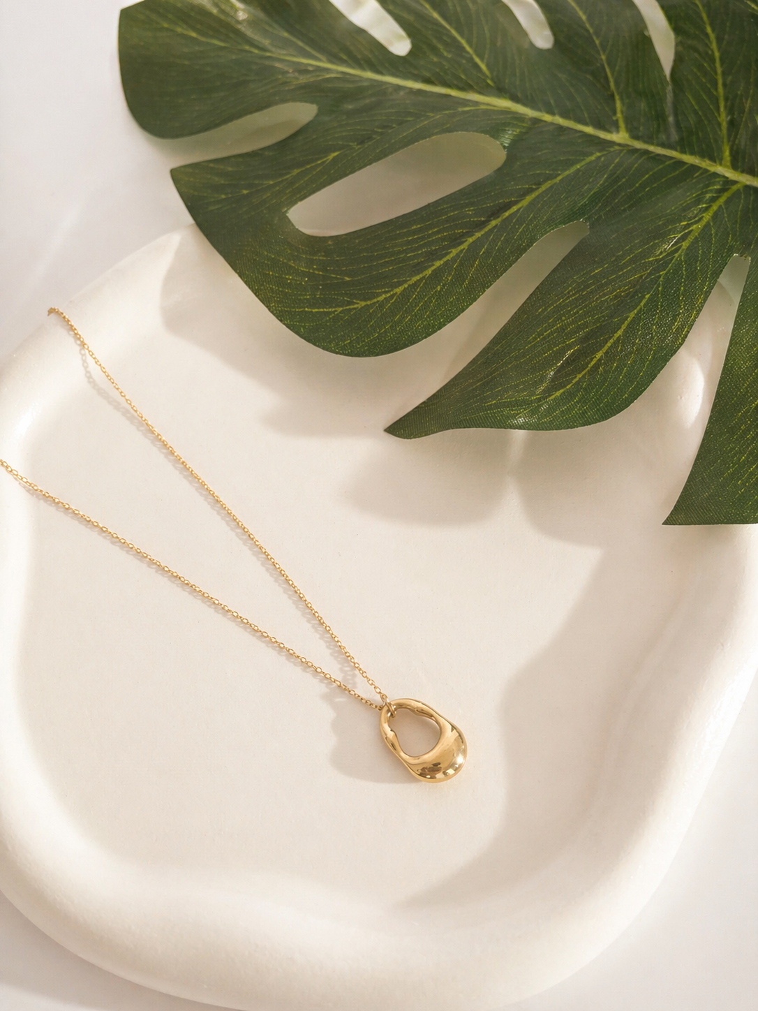 Golden Melt Pendant Necklace