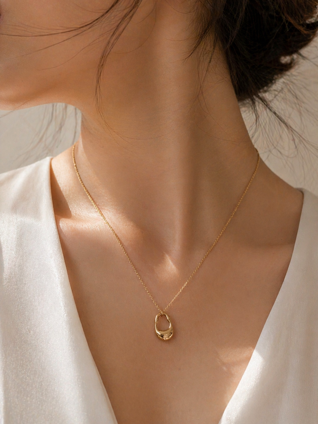 Golden Melt Pendant Necklace